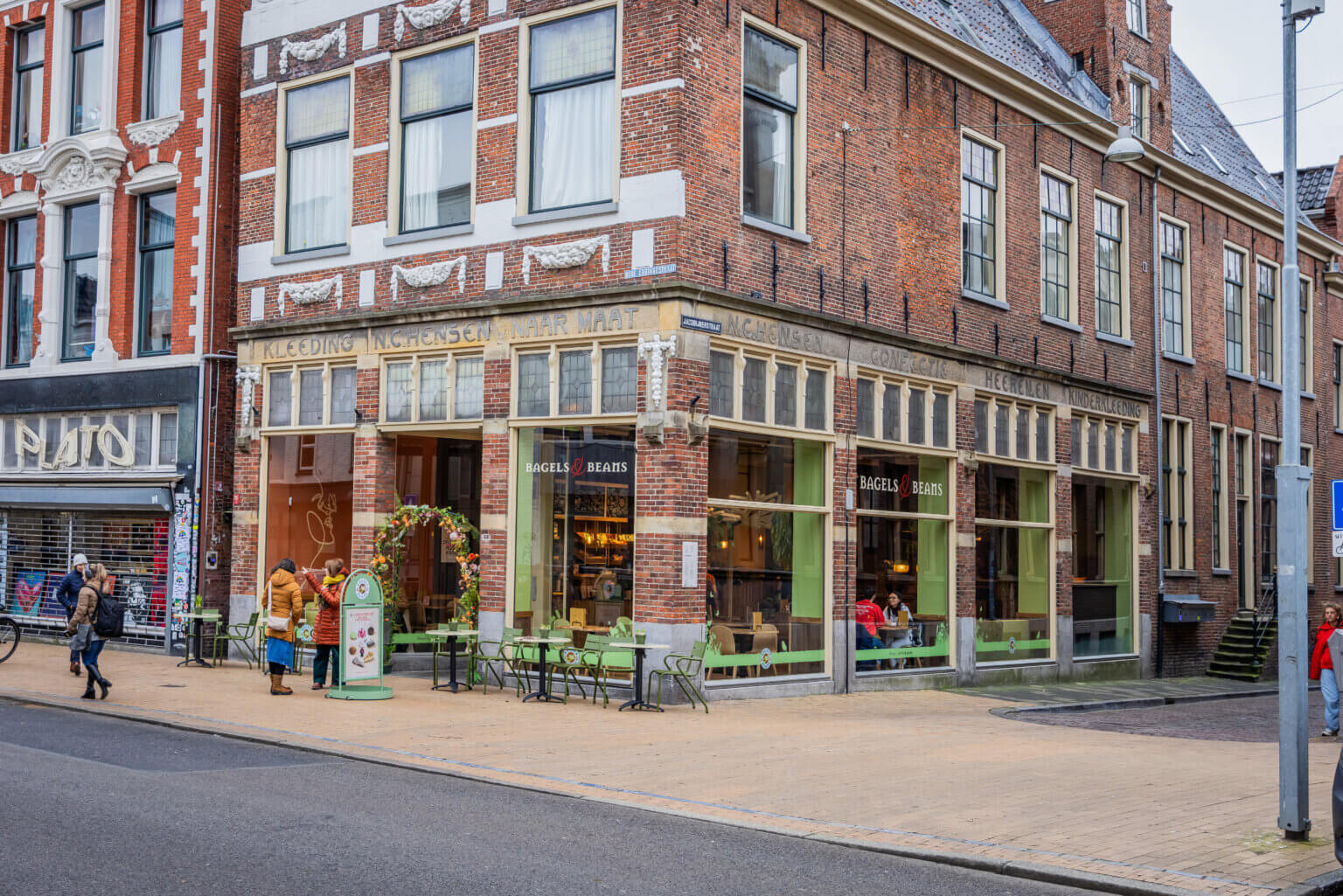 Buitengevel Bagels & Beans Oude Ebbingestraat Groningen